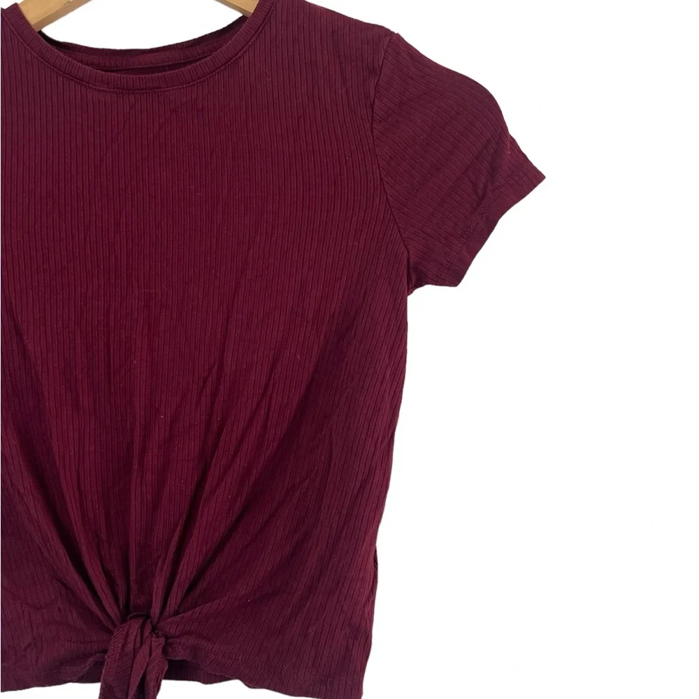 Old Navy | Burgundy knotted front knit short sleeve top girl’s size 6/7 …